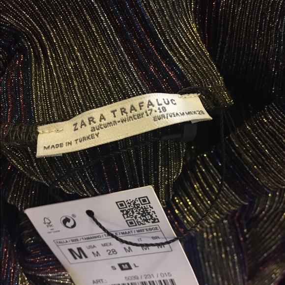 🚫SOLD🚫Zara Shimmer Striped Mock Neck Top Size M - Picture 7 of 7